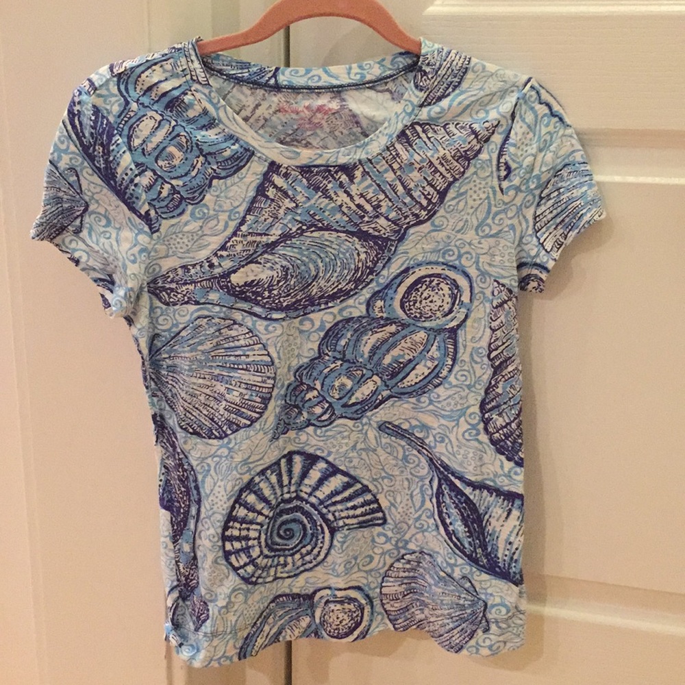 Medium Lilly Pulitzer Shirt - like new!